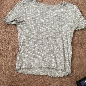 American Eagle grey baby tee